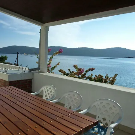 Agneza By Interhome * Brgulje