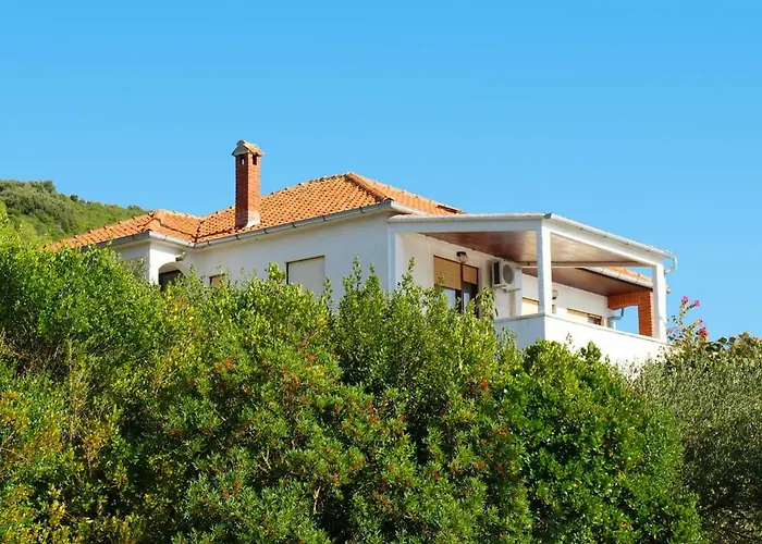 Agneza By Interhome *