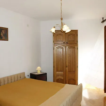 Appartement Agneza By Interhome